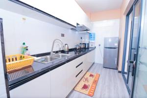 classy apartments in kilimani with swimming pool fully equipped gym ,ample parking space with breathtaking city views