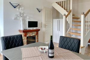 Friesenperle 11, Feldstraße