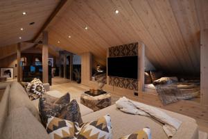 FJELLRO Private Alpine Lodge Høgevarde