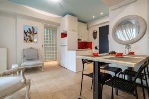 The it Pagrati Hideout