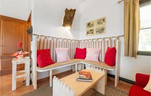 2 Bedroom Nice Home In Orosei img18