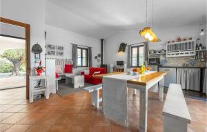 2 Bedroom Nice Home In Orosei img20