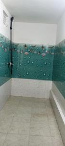 moktu restro &stay