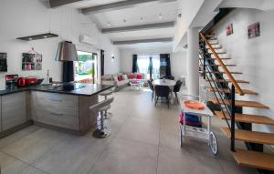 3 Bedroom Cozy Home In Callian