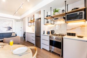 Ocean Views, Perfect Location, Communal Pool & Gym - Eleve 602 Sea Point Apt