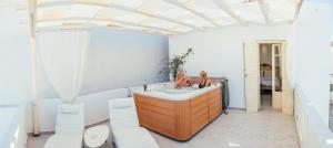 Suite with Spa Bath