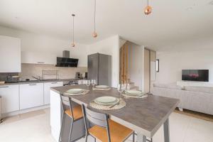 Maison Chaleureuse avec jardin