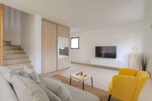 Maison Chaleureuse avec jardin