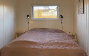 Amazing Home In Rønde With House Sea View