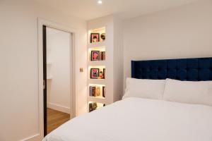 Luxury Apartment next to Parliament Square