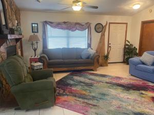 Secret Garden getaway close to I 75