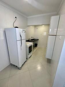 CASA CARINHO 700m da praia 2 suítes e piscina