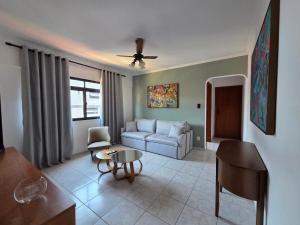 Apartamento Completo 2 Quartos, Wi-Fi, Ar e Portaria 24h