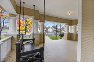 The Spalding House Comfort in Visalia home