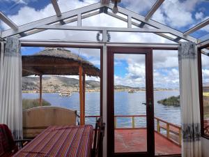 Uros Titicaca coila lodge