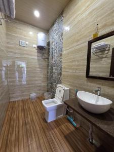 ROYALE NEELKANTHVILLa