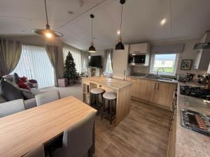 Pretty Pastures - 43 The Pastures