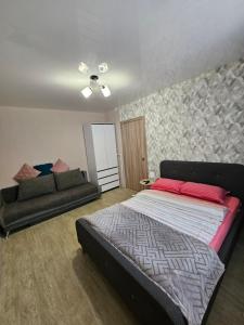 Квартира на Зерновой с балконом 2 эт