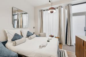 Lavie Maison Architect flat with AC