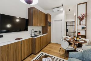 Lavie Maison Architect flat with AC