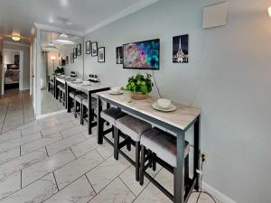 Victorian 3112-All for Fun