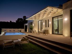 Villa Zeta by Villa Select