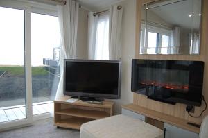 Seaview Caravan f17 at Neptune Park, Tywyn