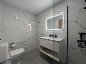 139 Livingtarifa Gonga House