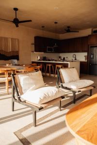 Luxury Apartment in Playa Blanca Zihuatanejo CAUMA