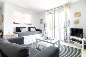 Beautiful apartment with terrace + private parking