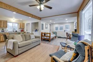 Fish, Bike and Hike! Wooded Irons Getaway Near River