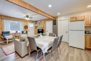 Fish, Bike and Hike! Wooded Irons Getaway Near River