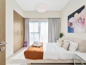 Burj Royale Collection by The Luxe Manor - Downtown Dubai