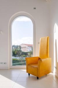 Luxurious 5B Villa with Private Pool and Garden