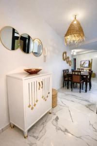 Seaside 1 min From Beach & Train Station - 2 Bedrooms Apartment