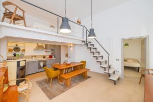 The Lemon House, Villa with Private Garden at Le Manie, Finale Ligure