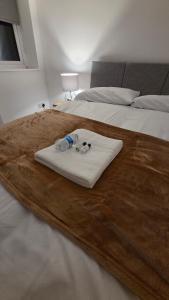 Modern 2-Bed High Spec Flat Apartment in Town Centre