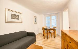 Gorgeous Apartment In Genova With Wifi