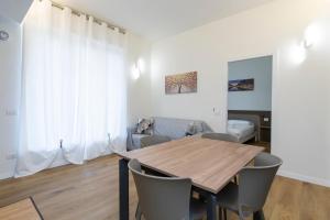 I-Host - Modern 1BR Apartment in Milan