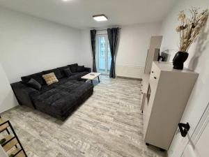 Spacious downtown apartment by Managr