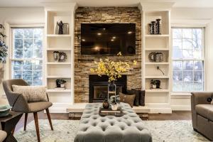 Broad Ripple Falcon Crestview Bungalow-Family Friendly