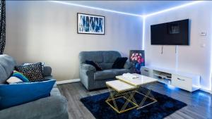 Entire 3 bedroom luxurious house, Wigan , Manchester