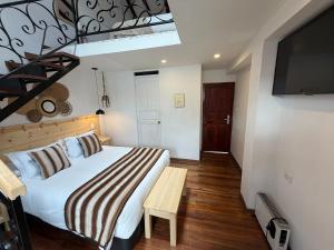 CASA CRISTOBAL Siete Cuartones