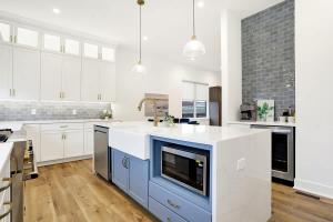 Spacious SoHo-Style Townhouse-Family Friendly