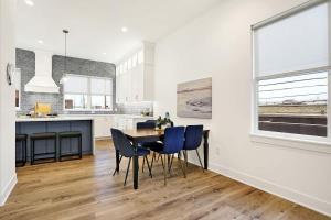 Spacious SoHo-Style Townhouse-Family Friendly