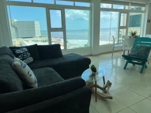 Depto Excelente ubicación Vista parcial Mar