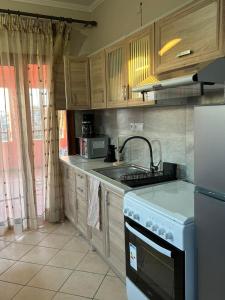 Giannis home 2