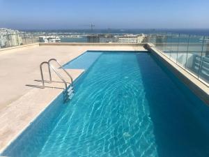 Luxury apartment with pool TGV station
