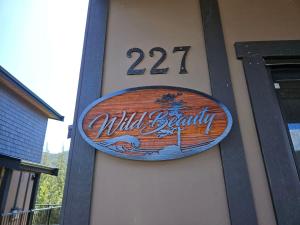 Spacious Oceanview - 2 living rooms & fridges - Pet Friendly