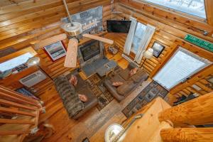 The Grizzly Den by Railey Vacations